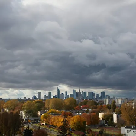 Luxurious In With Beautiful View And Air Conditioning By Renters Varsovie