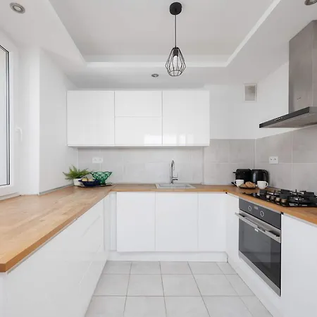 Apartament Luxurious In With Beautiful View And Air Conditioning By Renters *
