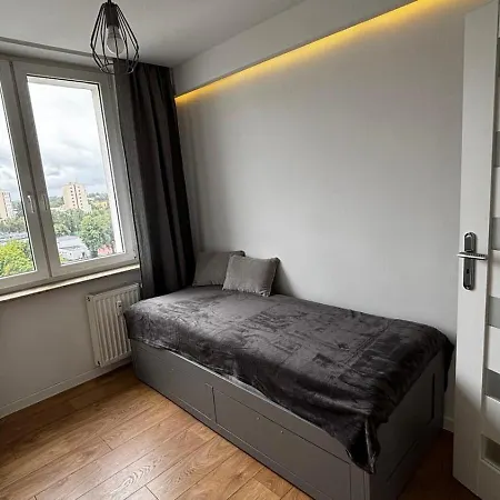 Luxurious In With Beautiful View And Air Conditioning By Renters Apartament Warszawa