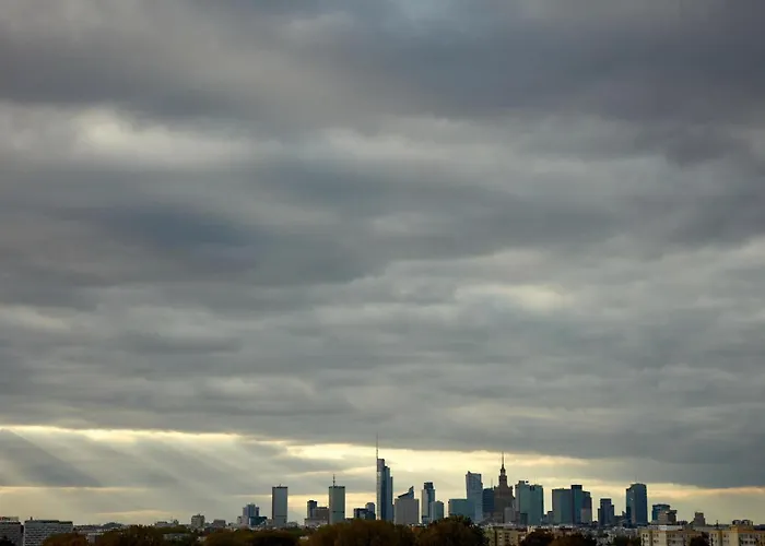 Luxurious In With Beautiful View And Air Conditioning By Renters Daire Varşova