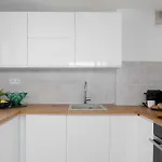 Appartamento Luxurious In With Beautiful View And Air Conditioning By Renters Varsavia