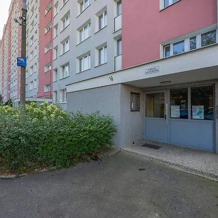 Appartamento Luxurious In With Beautiful View And Air Conditioning By Renters Varsavia