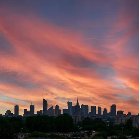 Luxurious In With Beautiful View And Air Conditioning By Renters